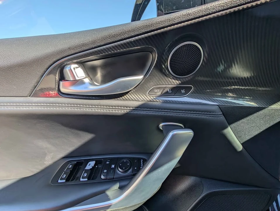 2018 Kia Stinger - Image 9 of 19