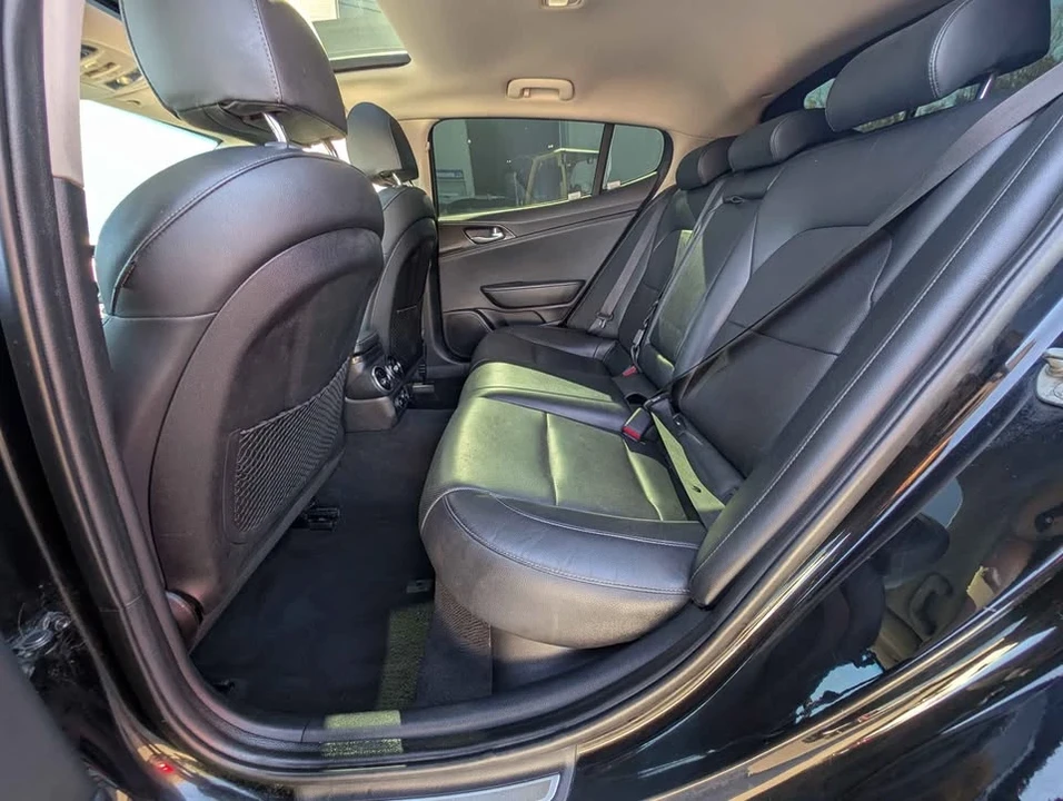 2018 Kia Stinger - Image 8 of 20