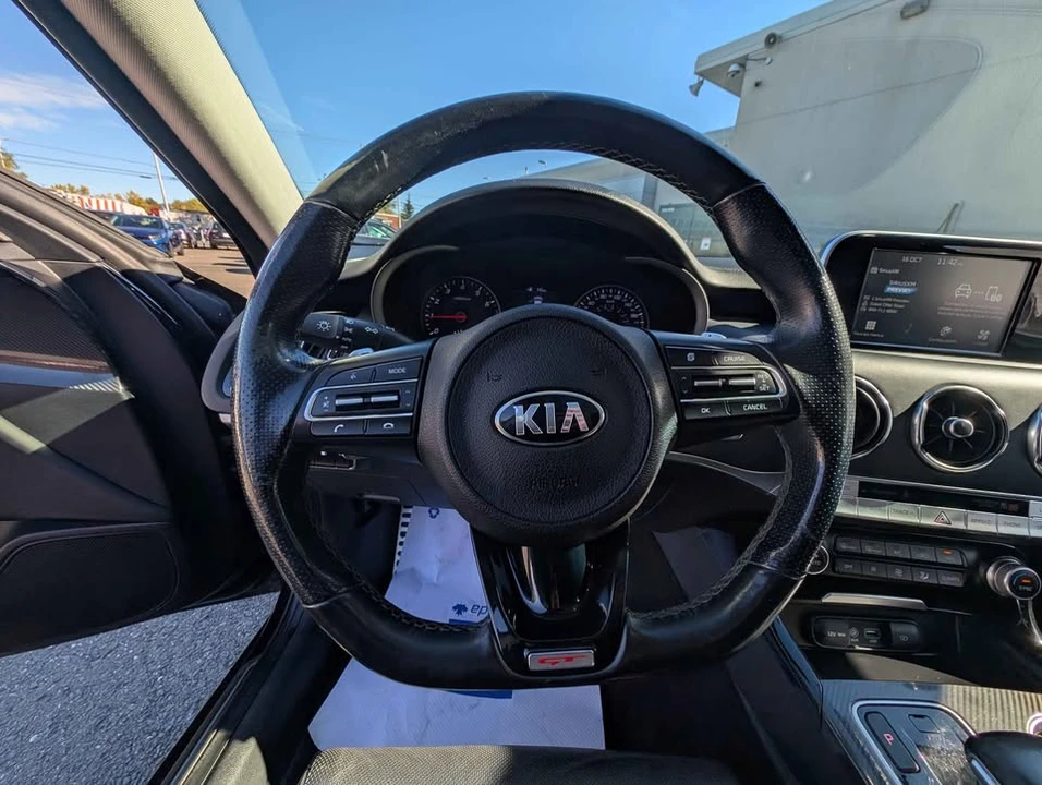 2018 Kia Stinger - Image 14 of 19