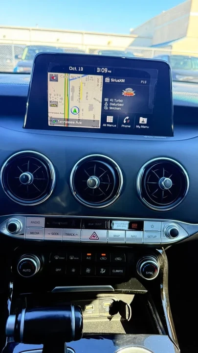 2018 Kia Stinger - Image 4 of 9