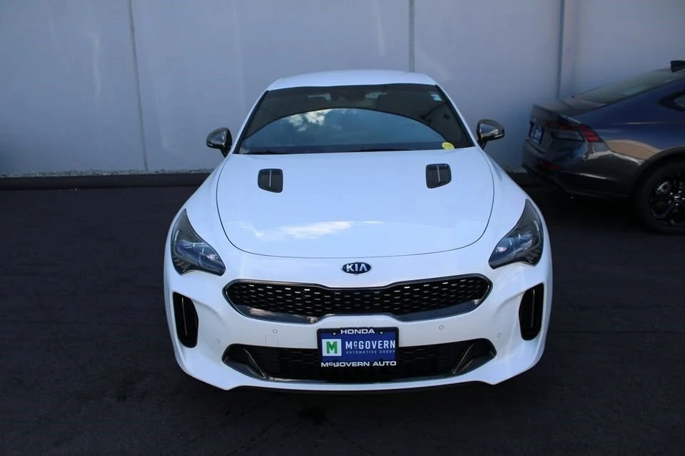 2018 Kia Stinger - Image 2 of 14