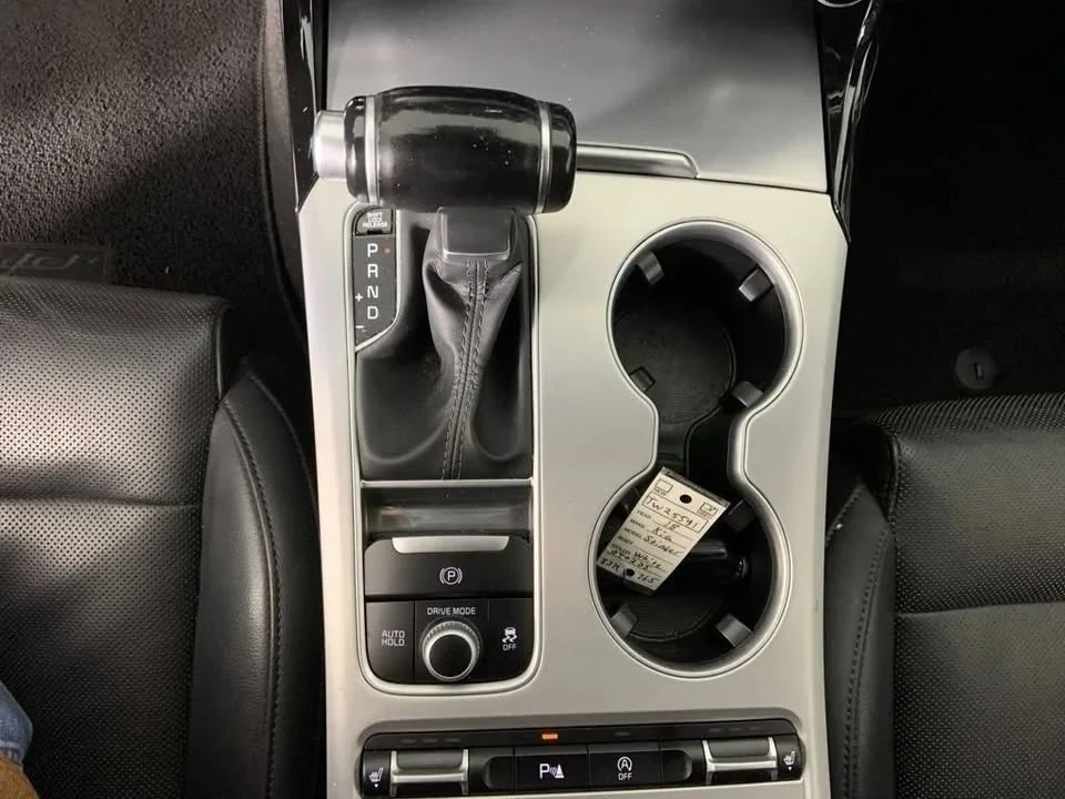 2018 Kia Stinger - Image 13 of 20