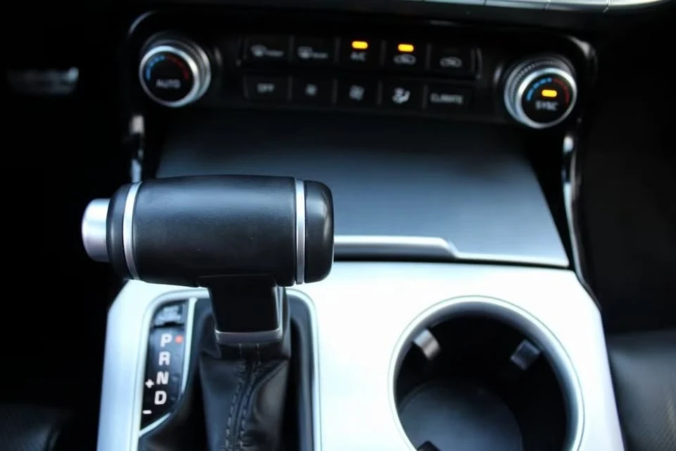 2018 Kia Stinger - Image 10 of 14