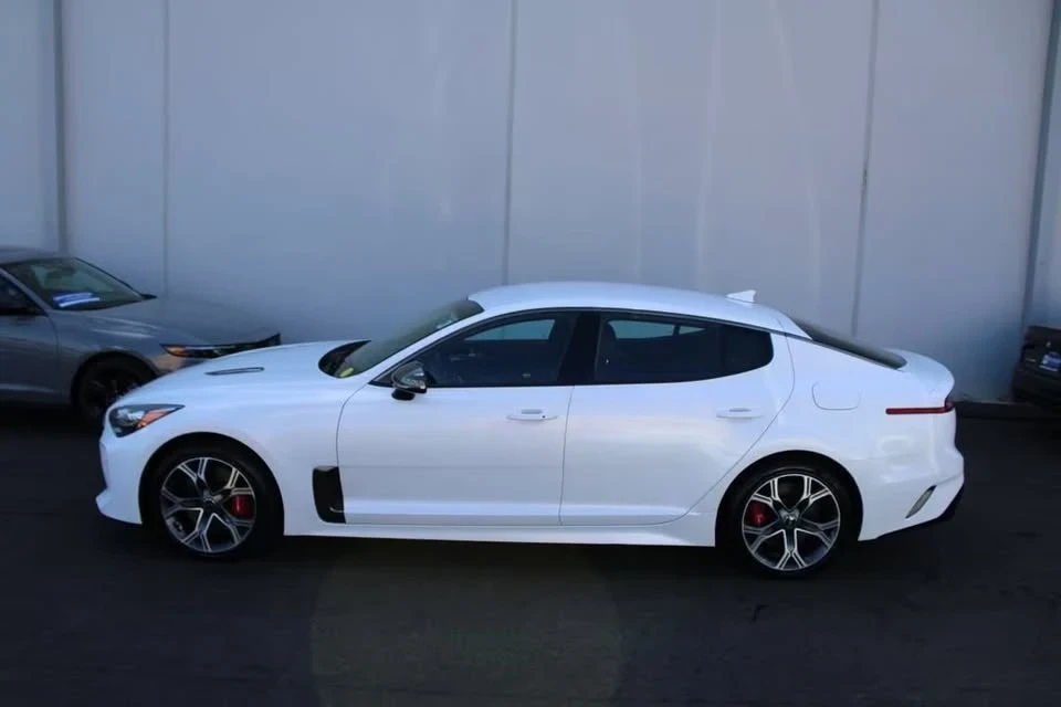 2018 Kia Stinger - Image 3 of 14