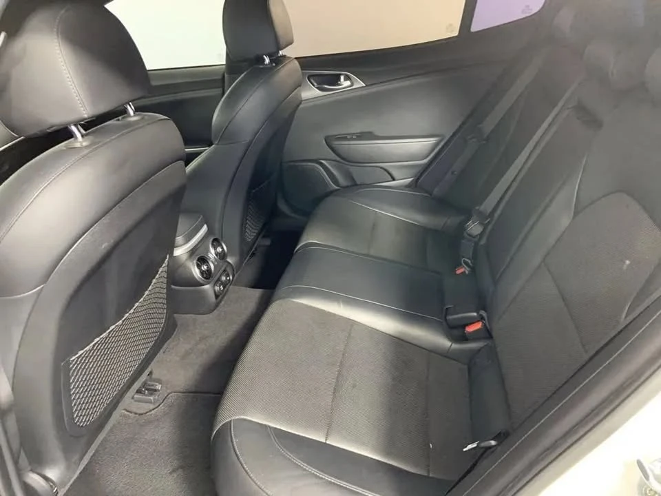 2018 Kia Stinger GT - Image 15 of 19