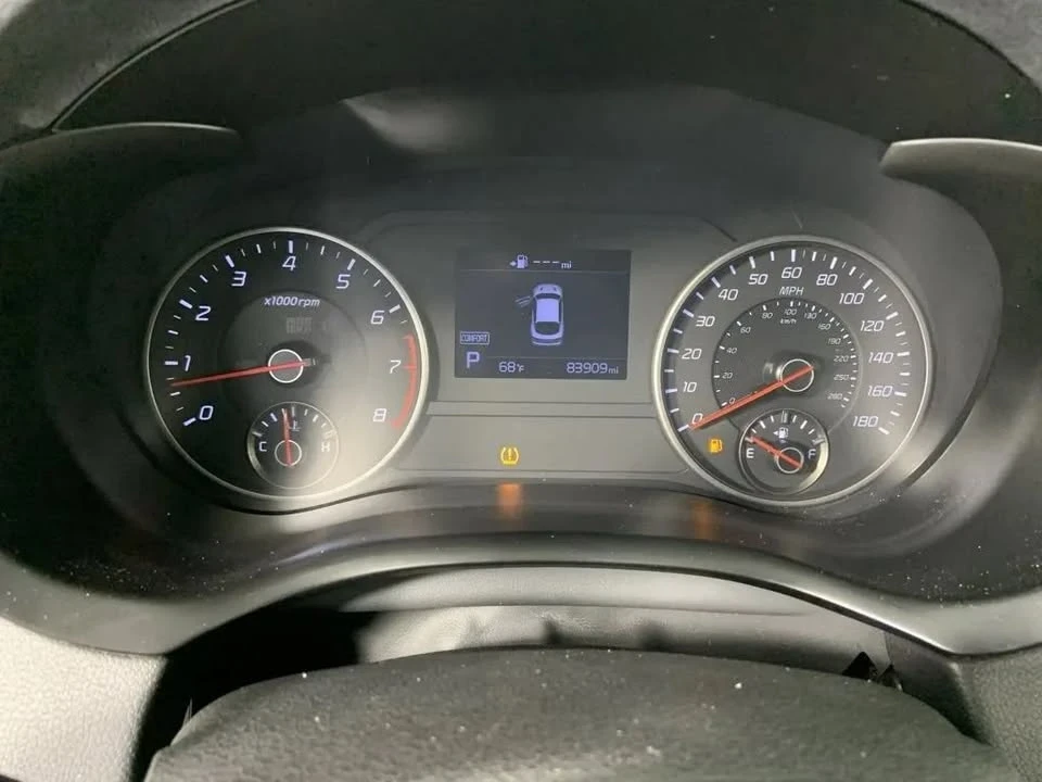 2018 Kia Stinger - Image 10 of 20