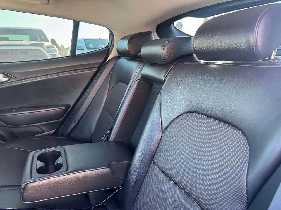 2018 Kia Stinger - Image 9 of 19