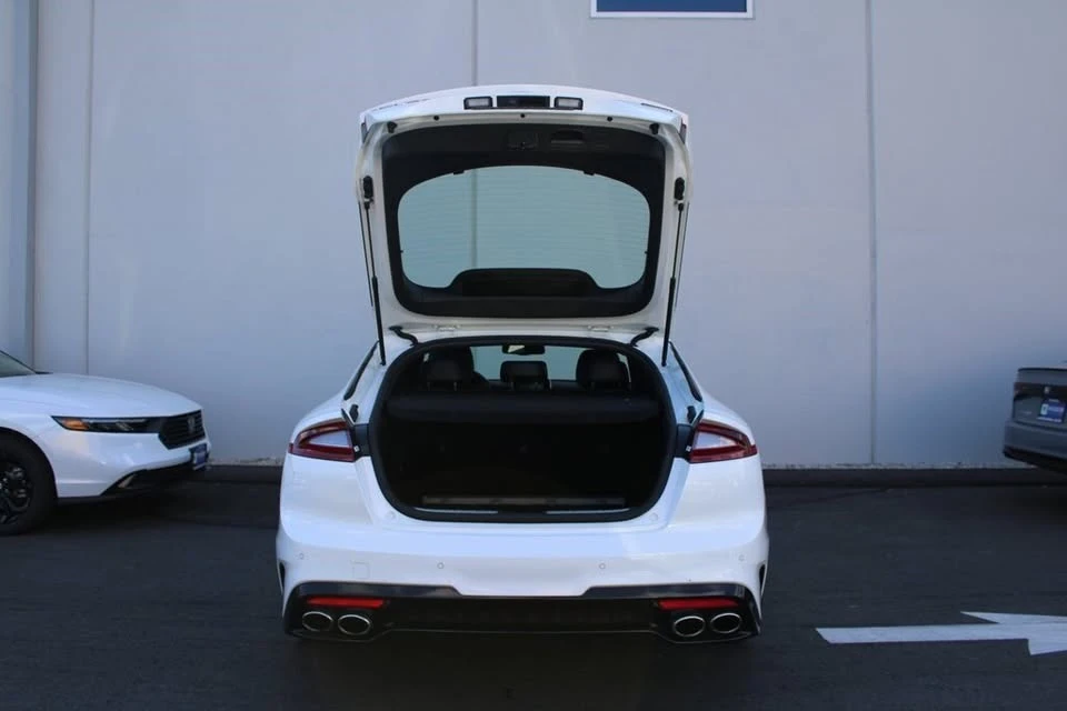 2018 Kia Stinger - Image 13 of 14