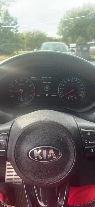 2018 Kia Stinger - Image 7 of 13
