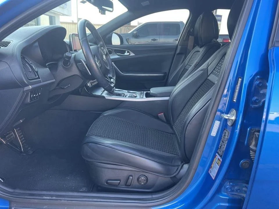 2018 Kia Stinger - Image 7 of 9