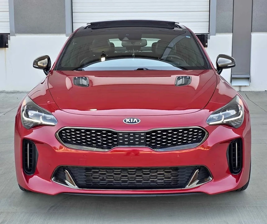 2018 Kia Stinger - Image 2 of 17