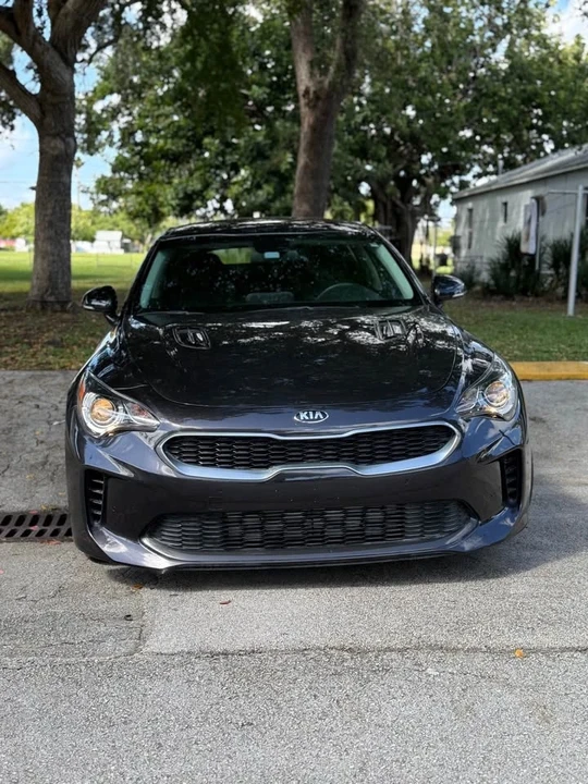 2018 Kia Stinger - Image 2 of 8