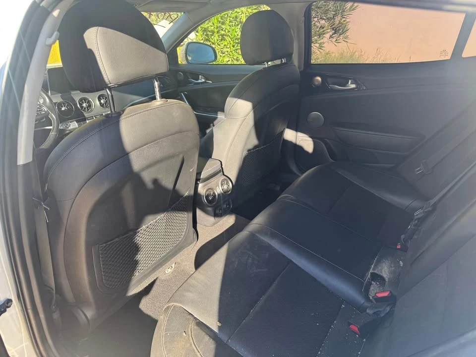 2018 Kia Stinger - Image 4 of 5