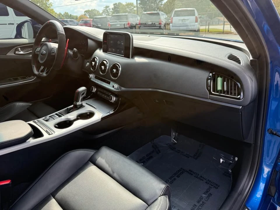 2018 Kia Stinger - Image 16 of 18