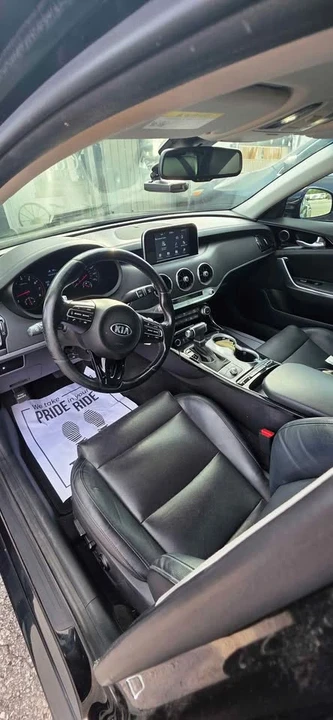 2018 Kia Stinger - Image 2 of 5