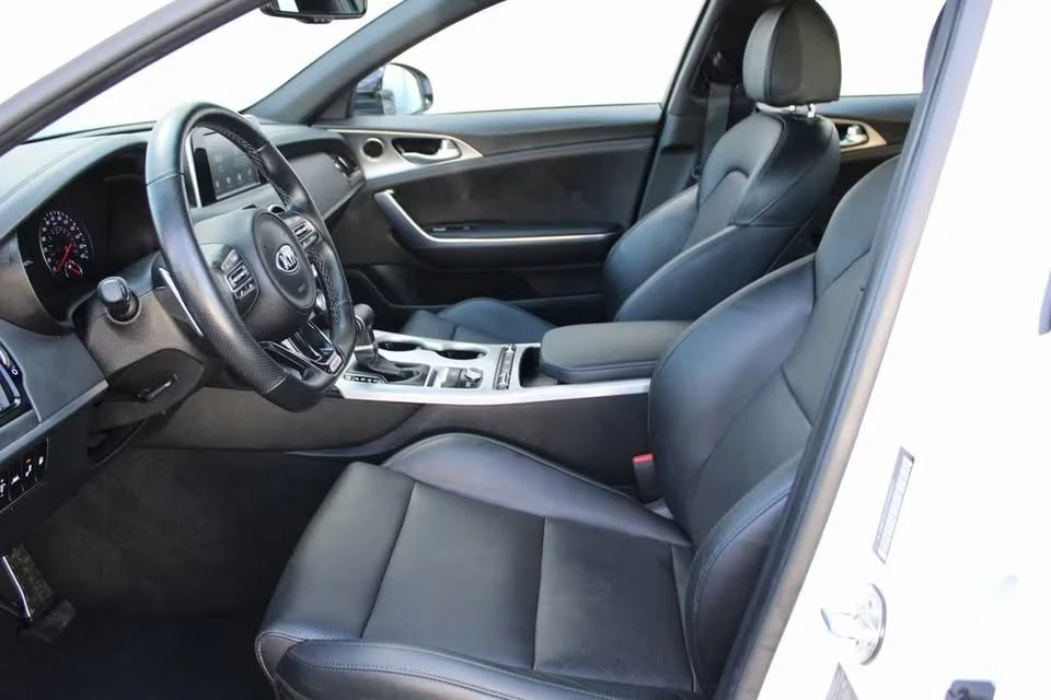 2018 Kia Stinger - Image 7 of 14