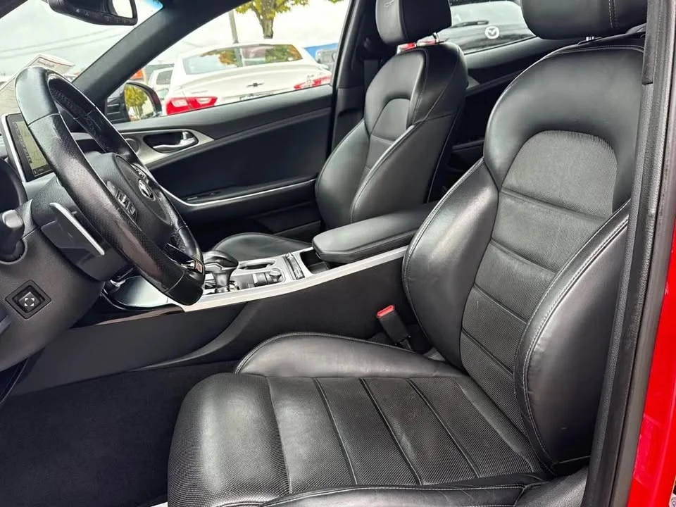 2018 Kia Stinger - Image 6 of 10
