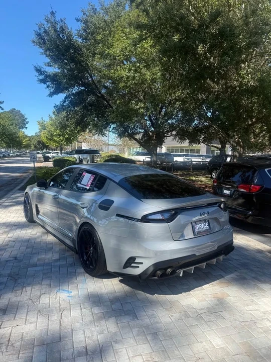 2018 Kia Stinger - Image 4 of 10