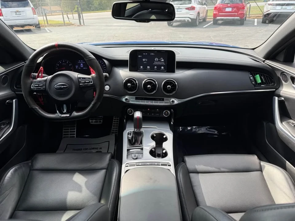 2018 Kia Stinger - Image 13 of 18