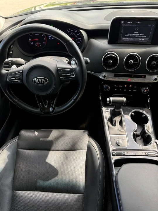 2018 Kia Stinger - Image 10 of 13