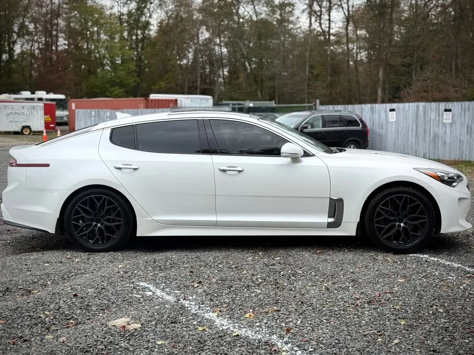 2018 Kia Stinger - Image 13 of 20