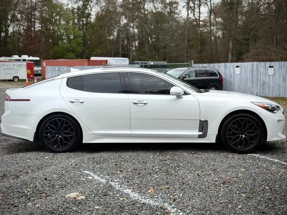 2018 Kia Stinger - Image 13 of 20