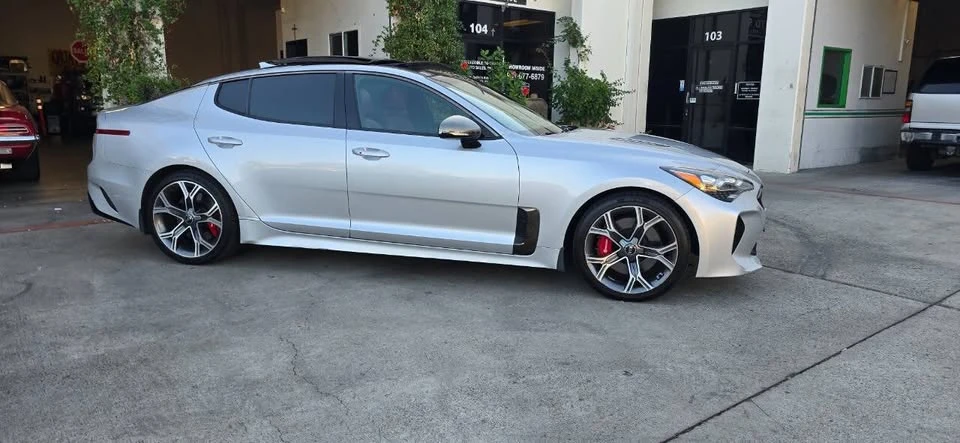 2018 Kia Stinger - Image 5 of 19