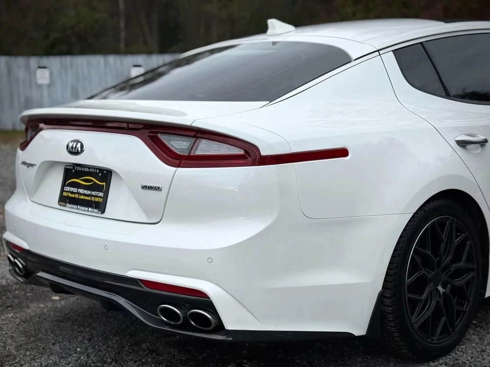 2018 Kia Stinger - Image 12 of 20