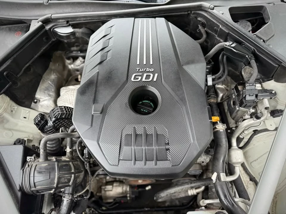 2018 Kia Stinger - Image 18 of 20
