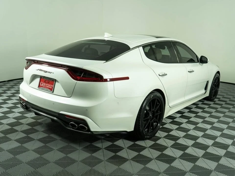 2018 Kia Stinger - Image 4 of 11