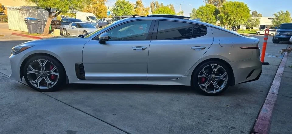 2018 Kia Stinger - Image 13 of 20