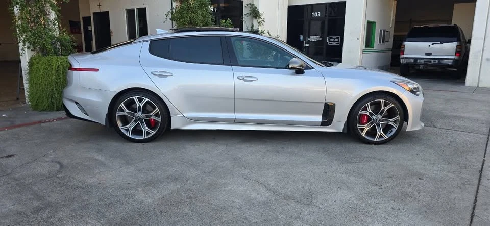 2018 Kia Stinger - Image 6 of 19