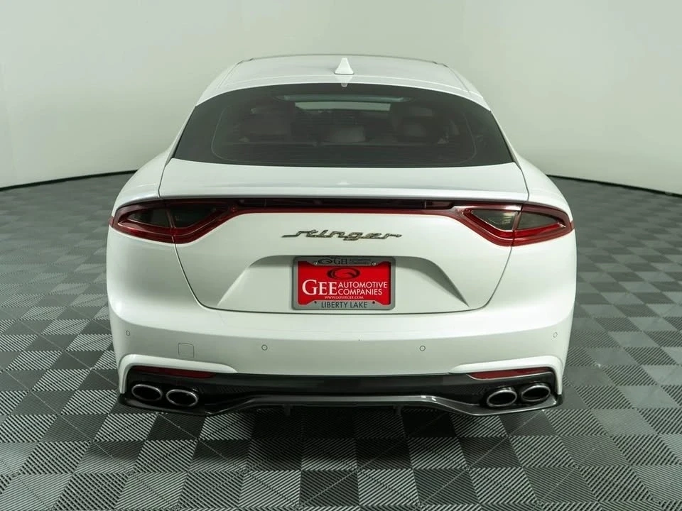 2018 Kia Stinger - Image 2 of 11