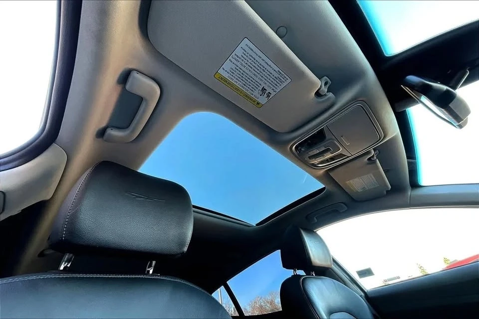 2018 Kia Stinger - Image 11 of 19