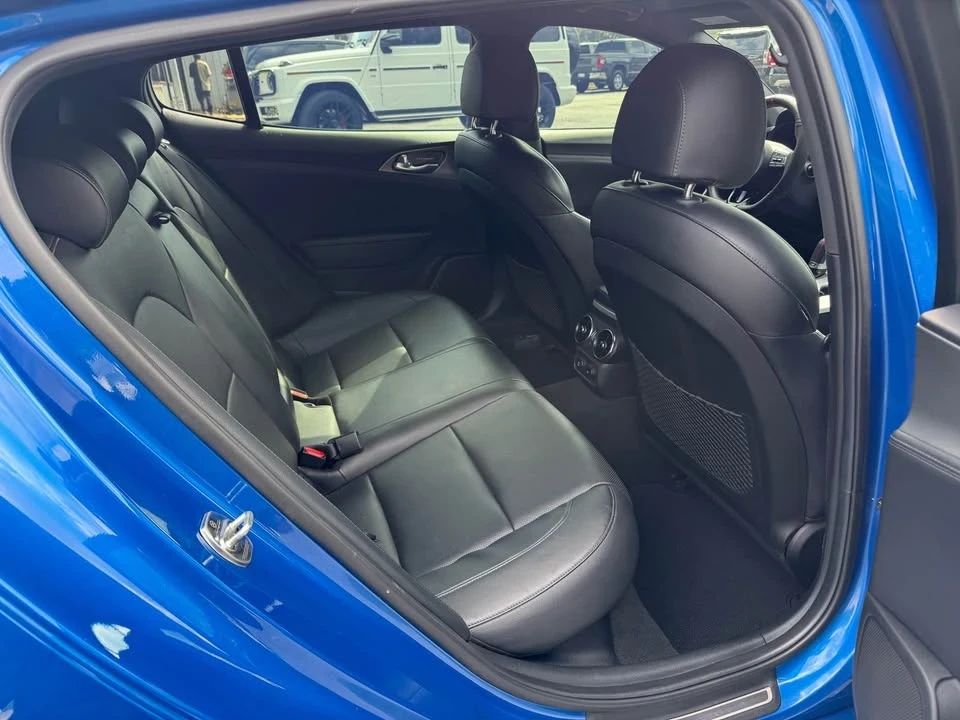 2018 Kia Stinger - Image 14 of 18