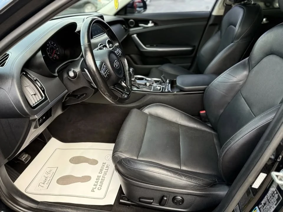 2018 Kia Stinger - Image 13 of 19