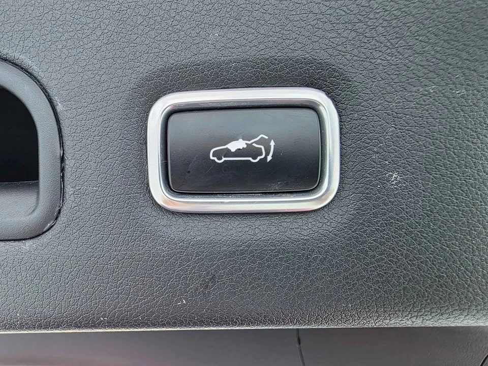 2018 Kia Stinger - Image 13 of 17