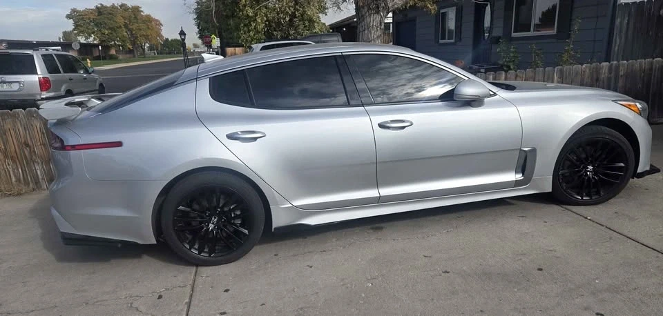 2018 Kia Stinger - Image 3 of 8