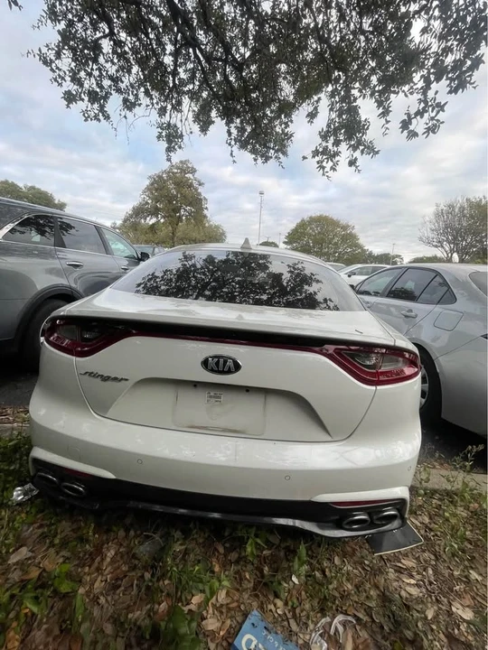 2018 Kia Stinger - Image 3 of 6