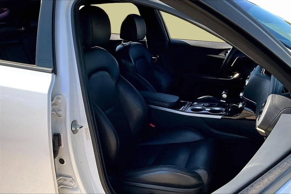 2018 Kia Stinger - Image 7 of 9