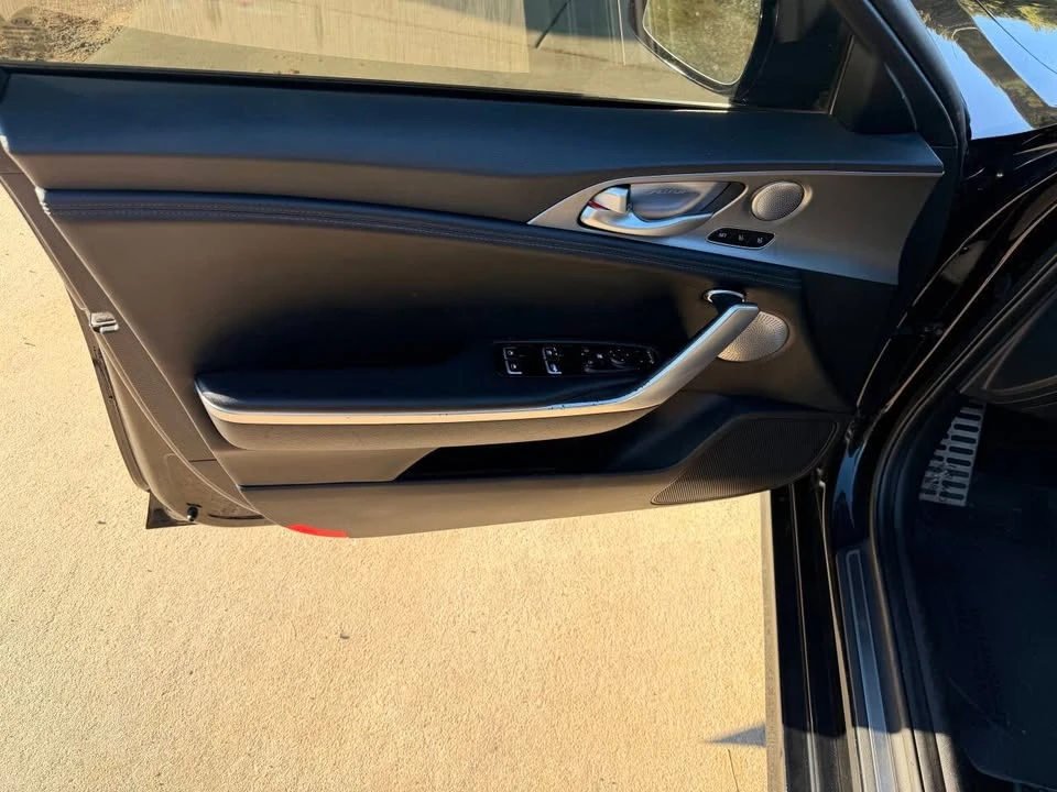 2018 Kia Stinger - Image 13 of 20