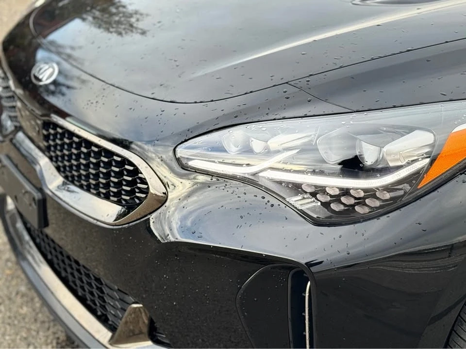 2018 Kia Stinger - Image 9 of 16