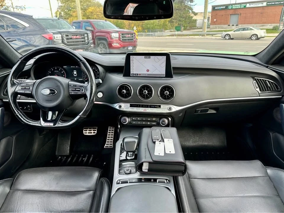 2018 Kia Stinger - Image 13 of 20