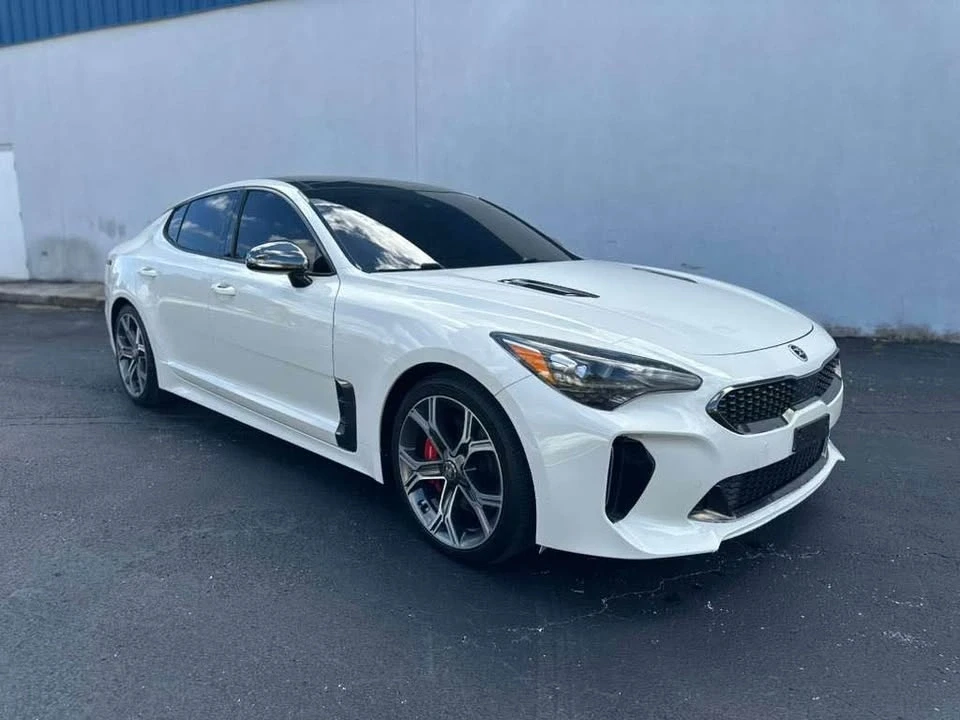 2018 Kia Stinger - Image 2 of 18