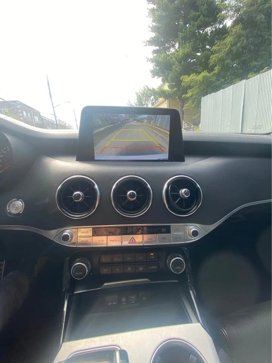 2018 Kia Stinger - Image 9 of 9