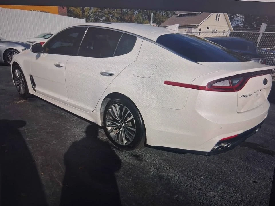 2018 Kia Stinger - Image 3 of 8