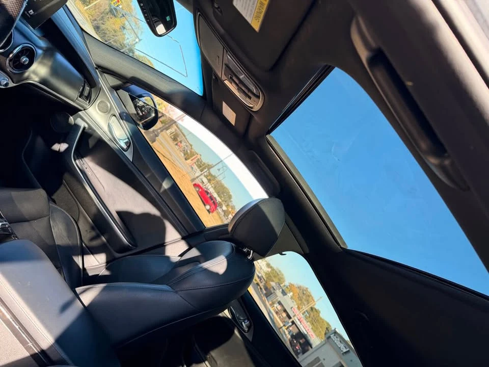 2018 Kia Stinger - Image 7 of 18