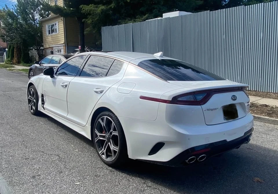 2018 Kia Stinger - Image 3 of 9