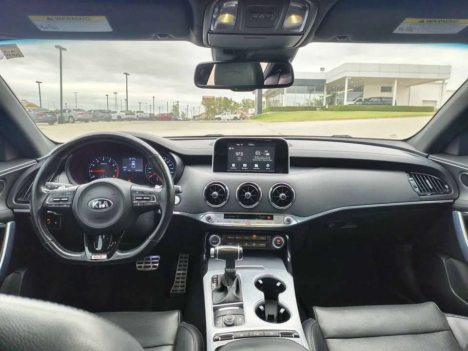 2018 Kia Stinger - Image 18 of 20