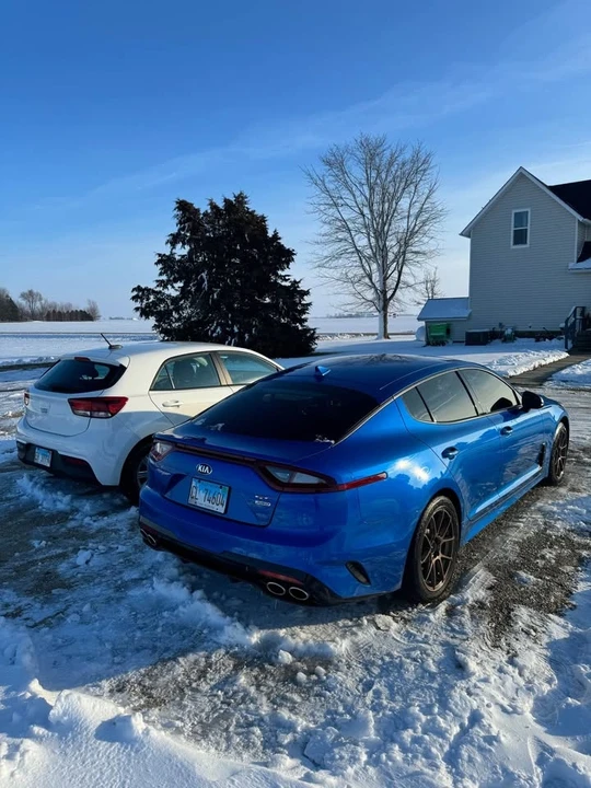 2018 Kia Stinger - Image 2 of 3